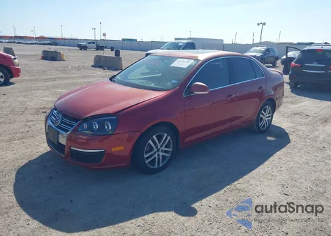2006 Volkswagen Jetta Tdi z USA, uszkodzony, nr VIN 3VWDT71K56M738929